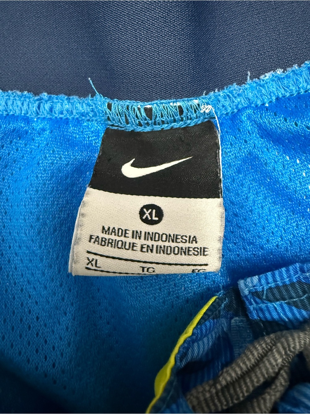 Nike Men’s XL Swim Trunks Blue Geometric Print Drawstring Built-In Support Liner - Picture 8 of 13